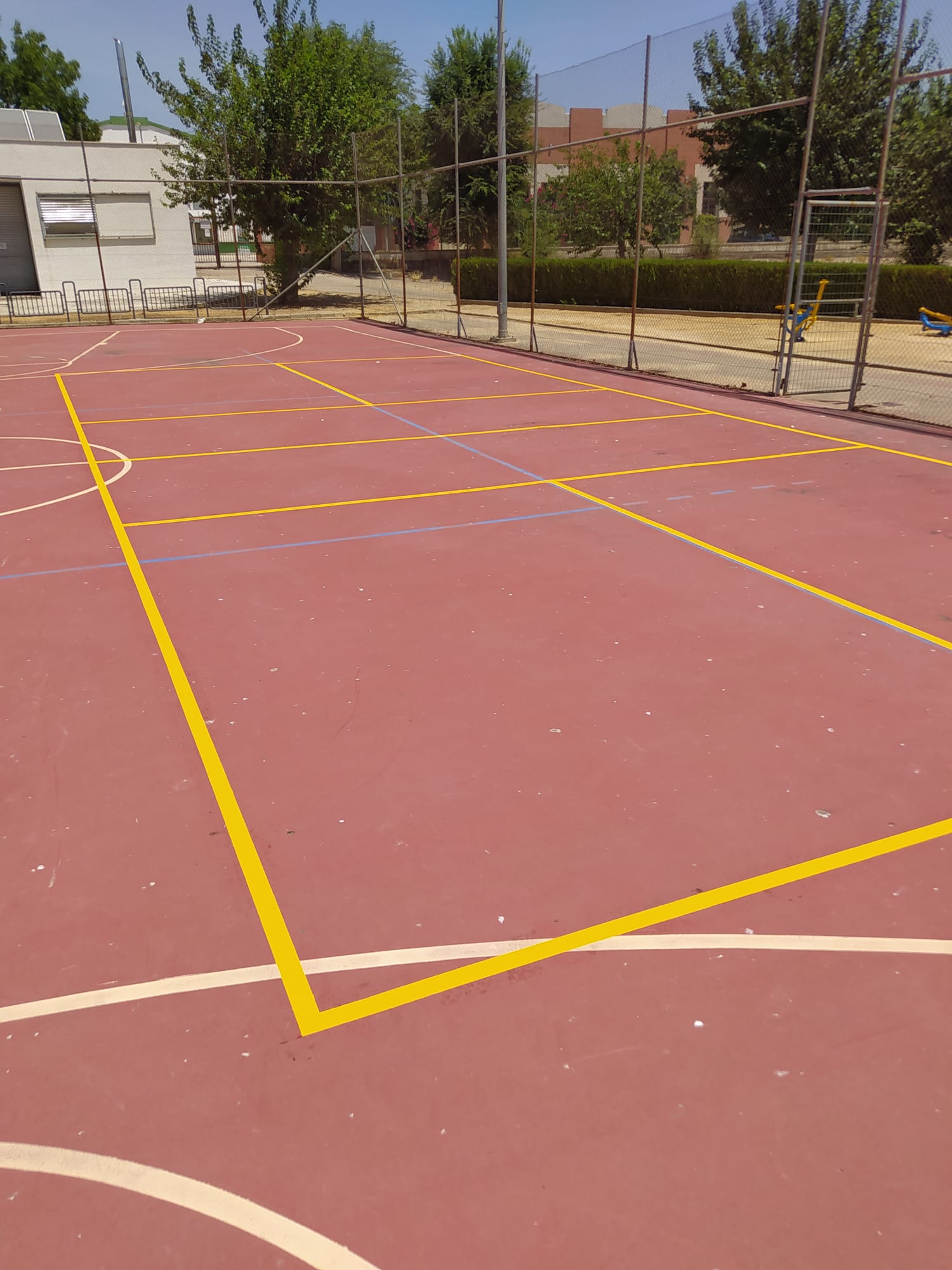 Pista pintada Polideportivo del Valle