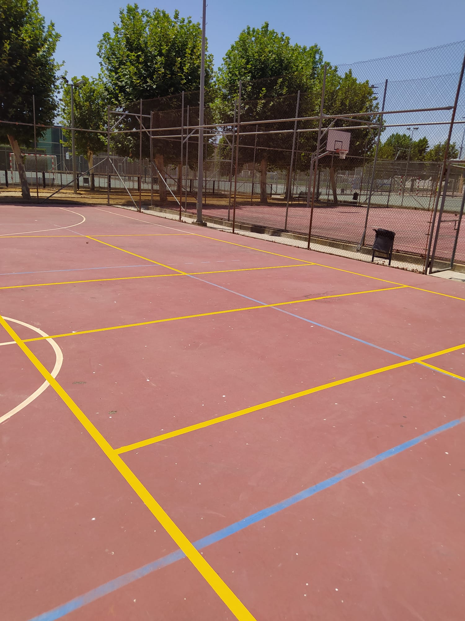 Pista pintada Polideportivo del Valle