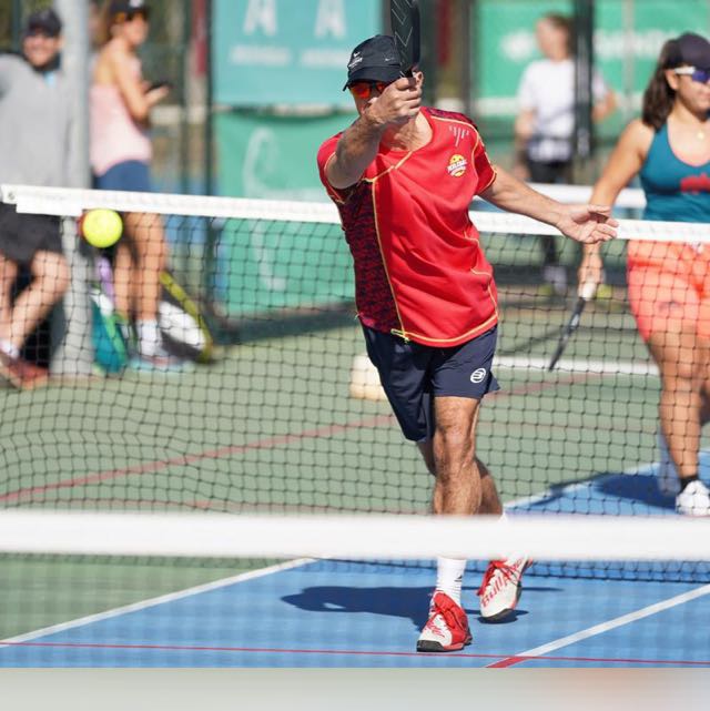 Partido de pickleball de competición